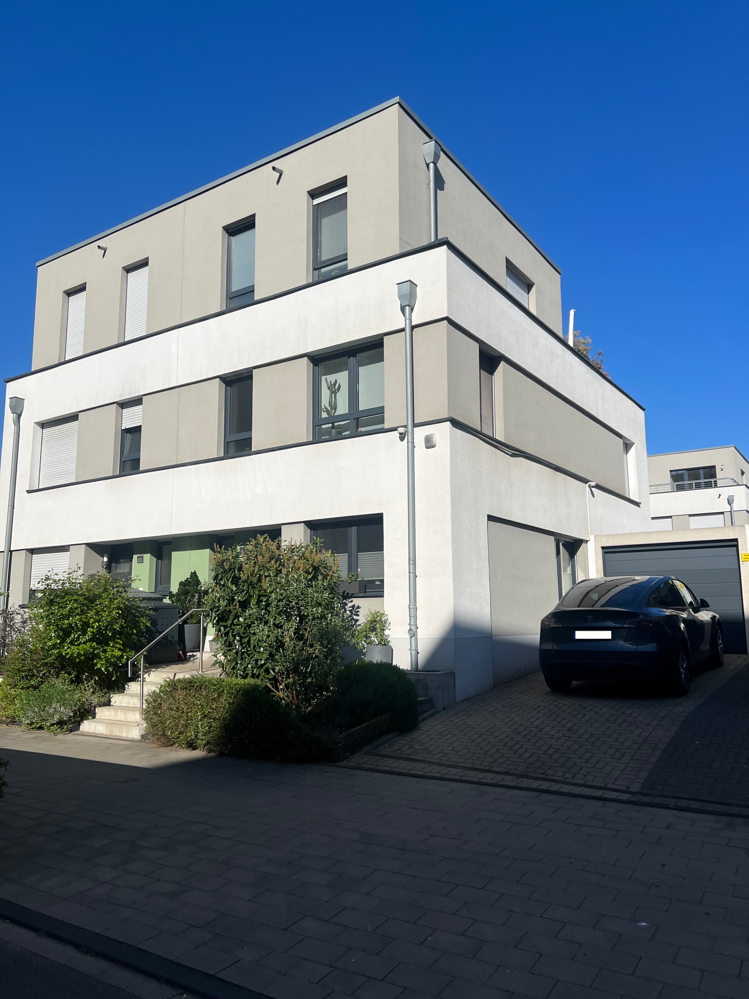 Moderne Doppelhaushälfte im Dellviertel am Böninger Park