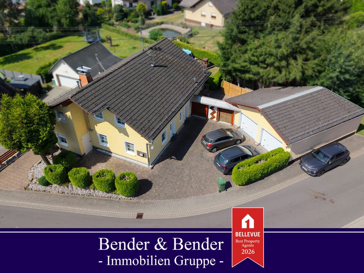 Stilvolles Einfamilienhaus mit ausgebautem Dachgeschoss, Garage & großem Garten in attraktiver Lage!