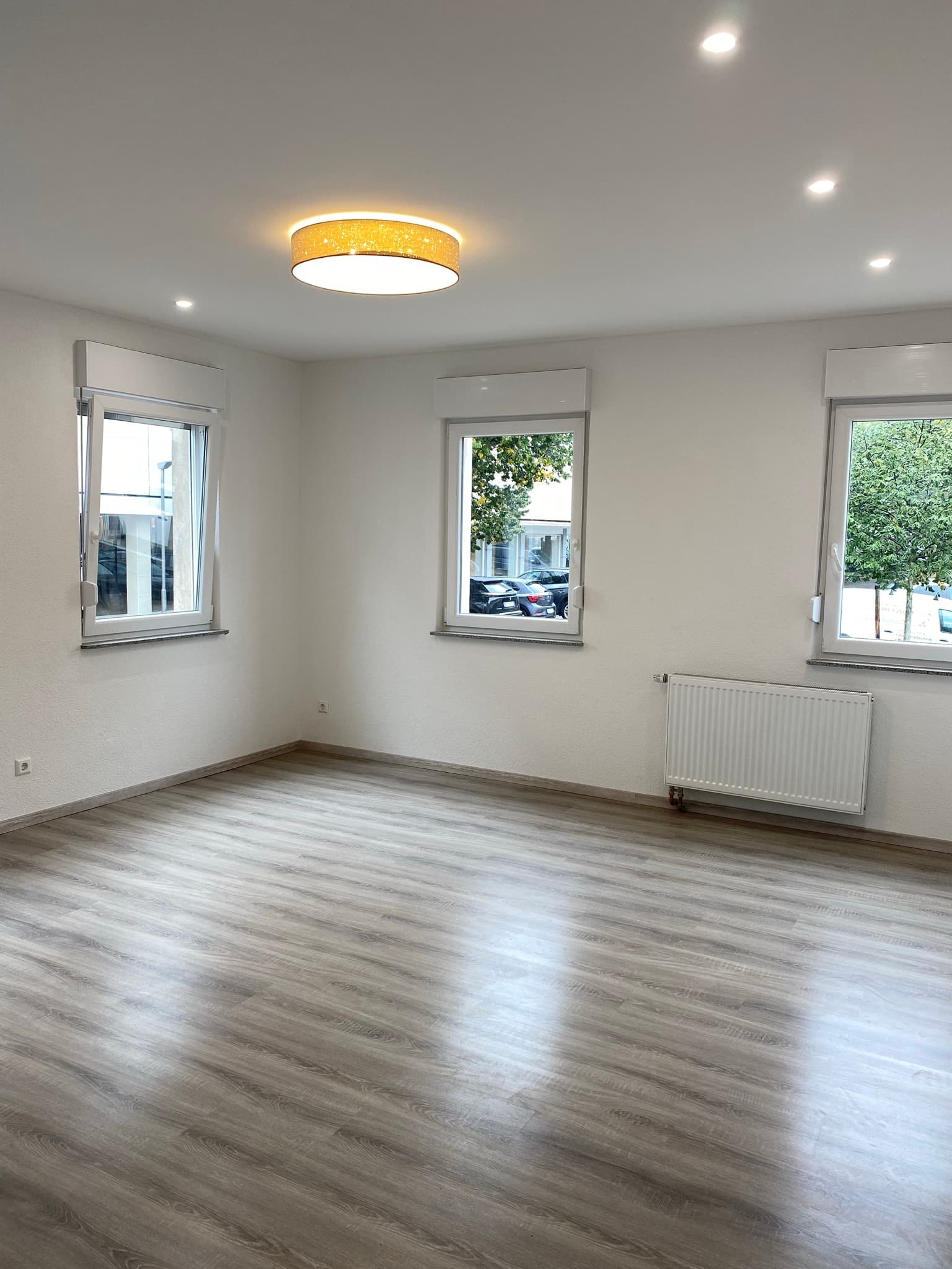Kernsanierte Wohnung für Single oder Paare in...