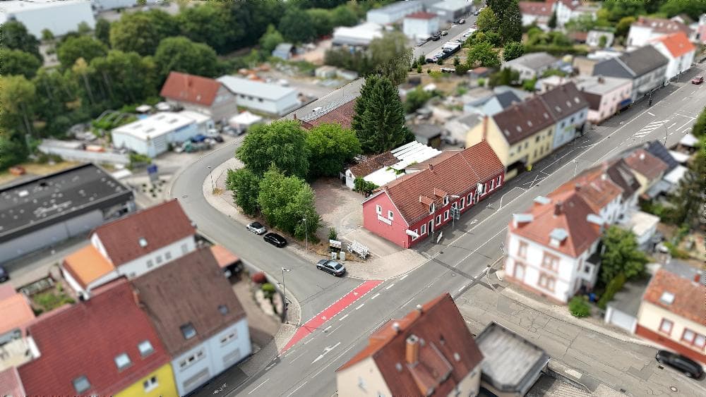 +++Wohn- und Geschäftshaus mit hervorragend laufender Gastronomie und vielseitigem Entwicklungspotenzial+++