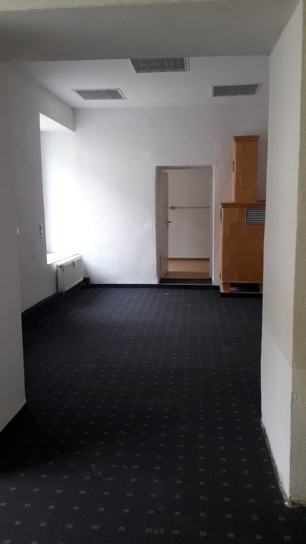 Ladengeschäft Ausstellungsraum Lager in Kohren-Salis, BESTE LAGE im Zentrum direkt am Töpferbrunnen