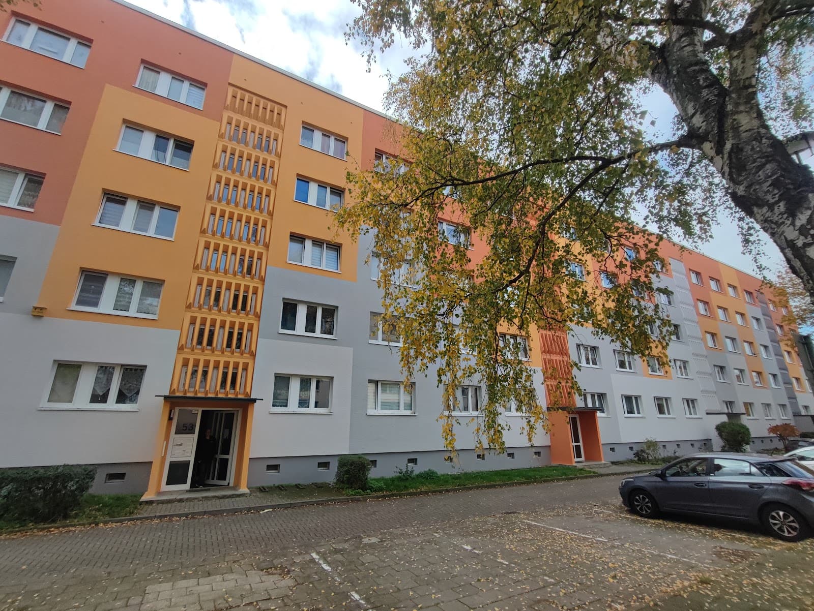 Wohnung frisch saniert- viel Platz für Familien