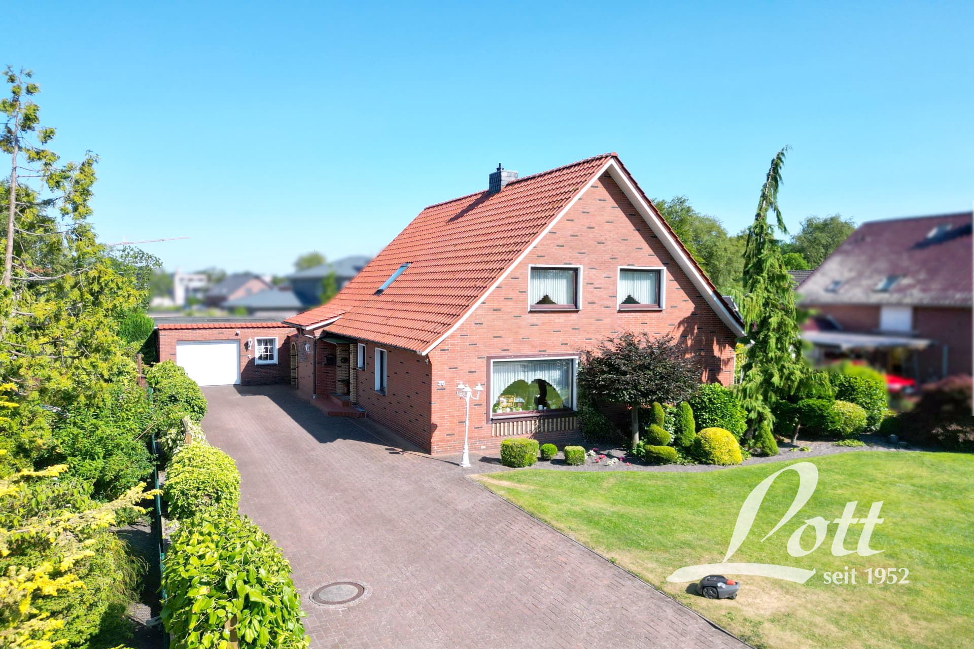 ++ Attraktives Einfamilienhaus mit mögl. Einliegerwohnung in beliebter Kanallage in Augustfehn ++