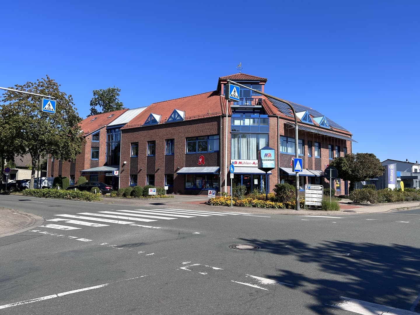 Gewerbeflächen in modernem Ärztehaus (80qm-650qm teilbar)