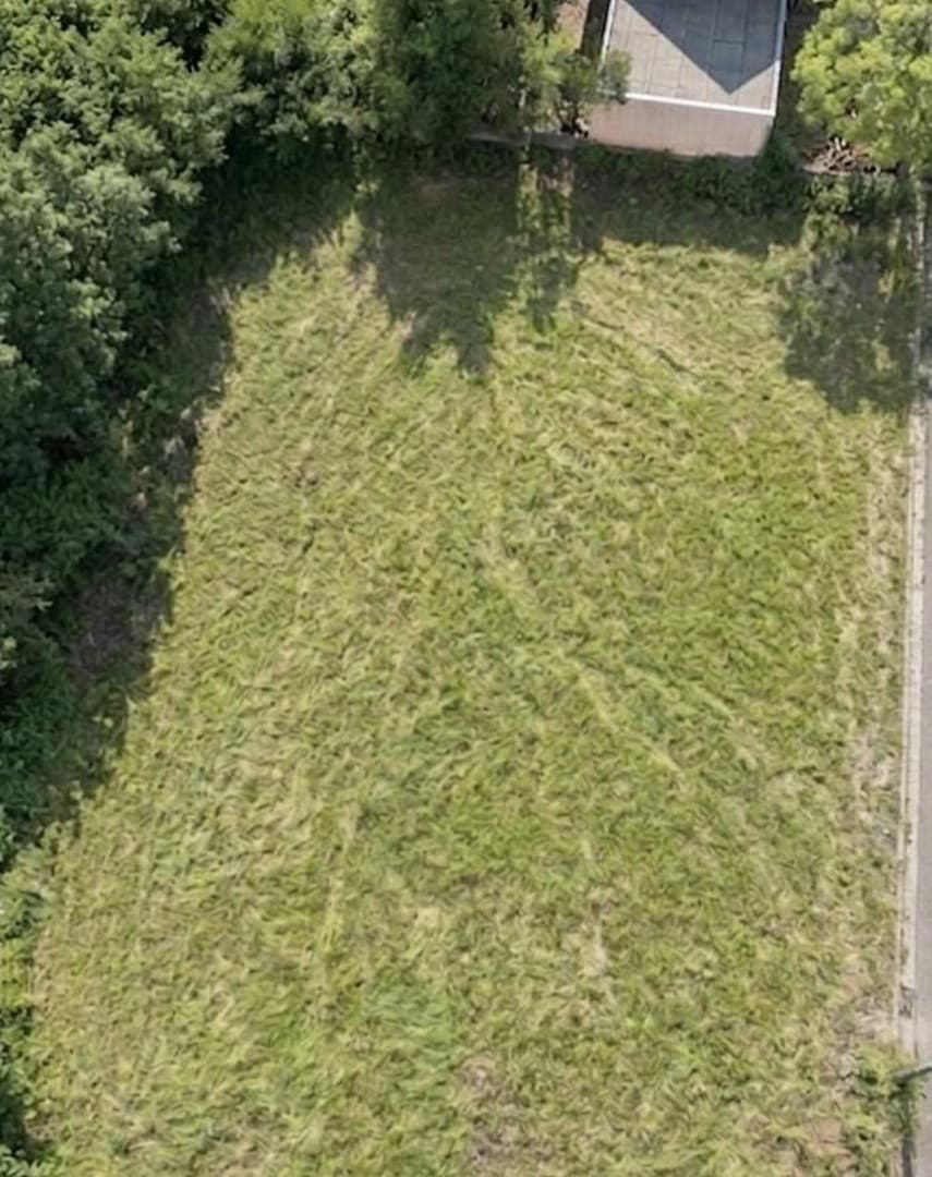 Provisionsfrei: Erschlossenes 800 m² Baugrundstück (EFH/DH) mit Süd-Garten in ruhiger Sackgasse