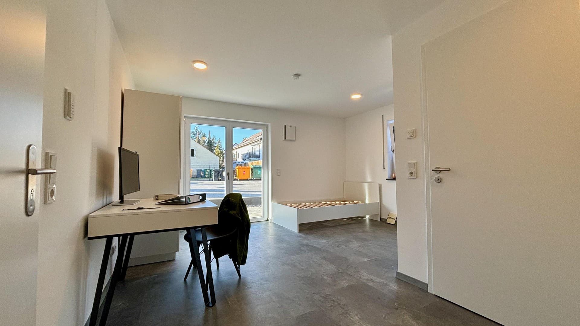 Studentenwohnung möbliert mit "All-In" Miete in Augsburg, Neubau
