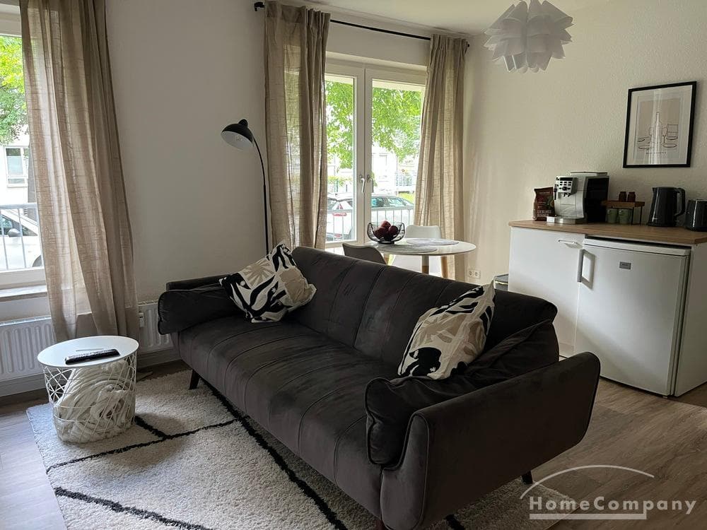 28167 HomeCompany Dresden Möbliert/Furnished Studio Apartment in Dresden-Laubegast max. 2 Personen