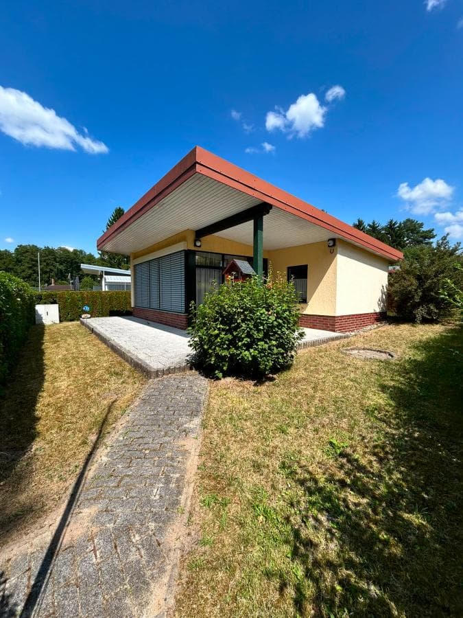 Gemütlicher Ferienbungalow auf Eigentumsgrundstück am Malchiner See