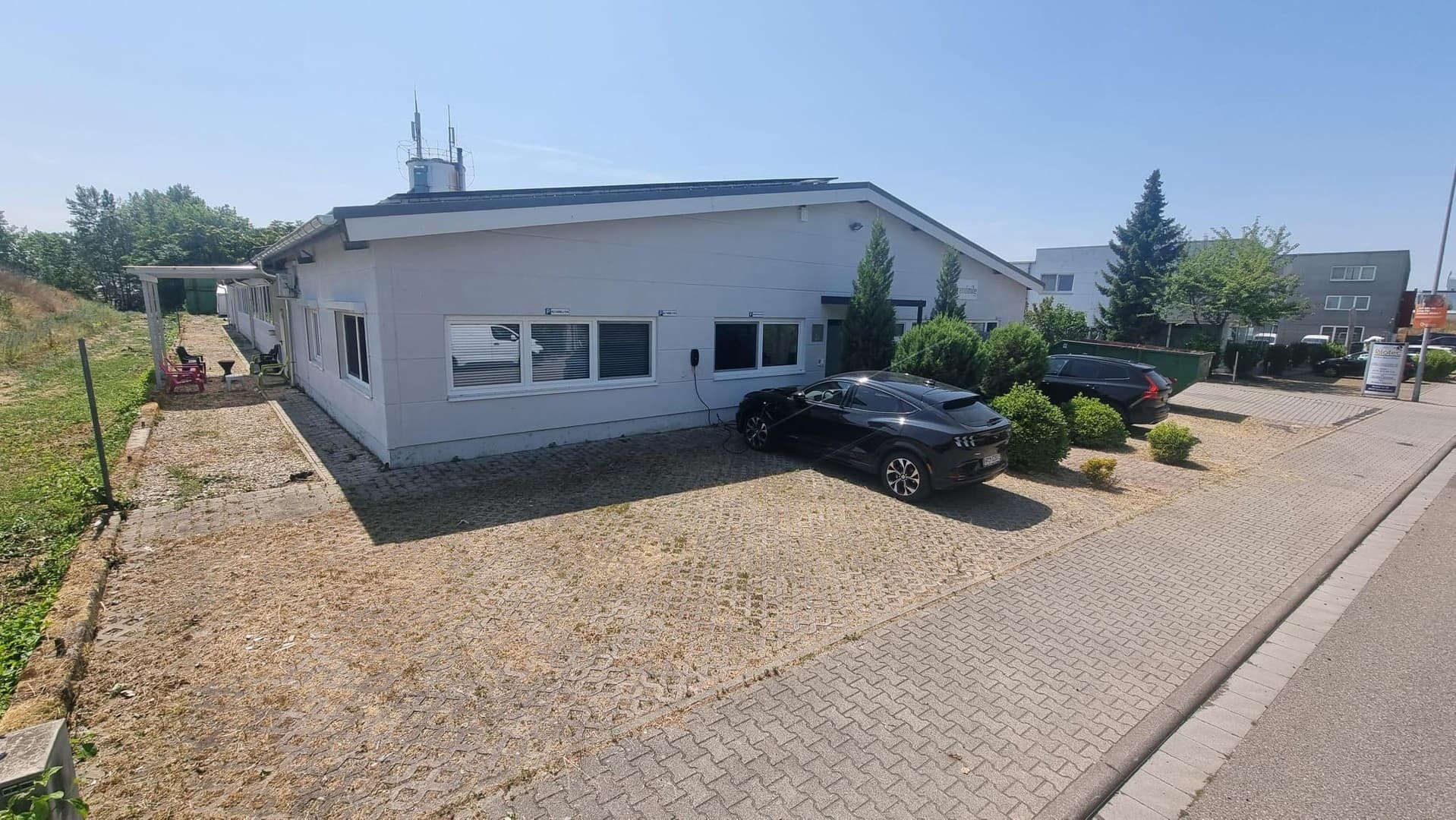 Lagerhalle ohne Maklergebühren und unschlagbar niedrigen Nebenkosten