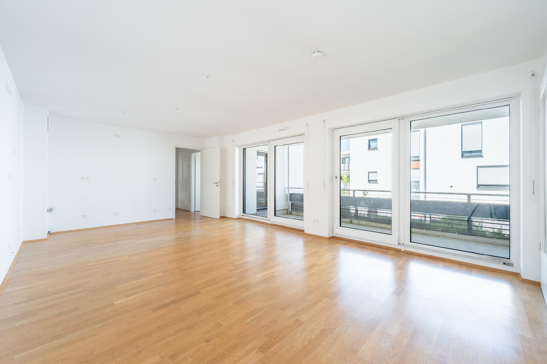 AIGNER - Moderne 4-Zimmer-Wohnung mit West-Ausrichtung in Allach