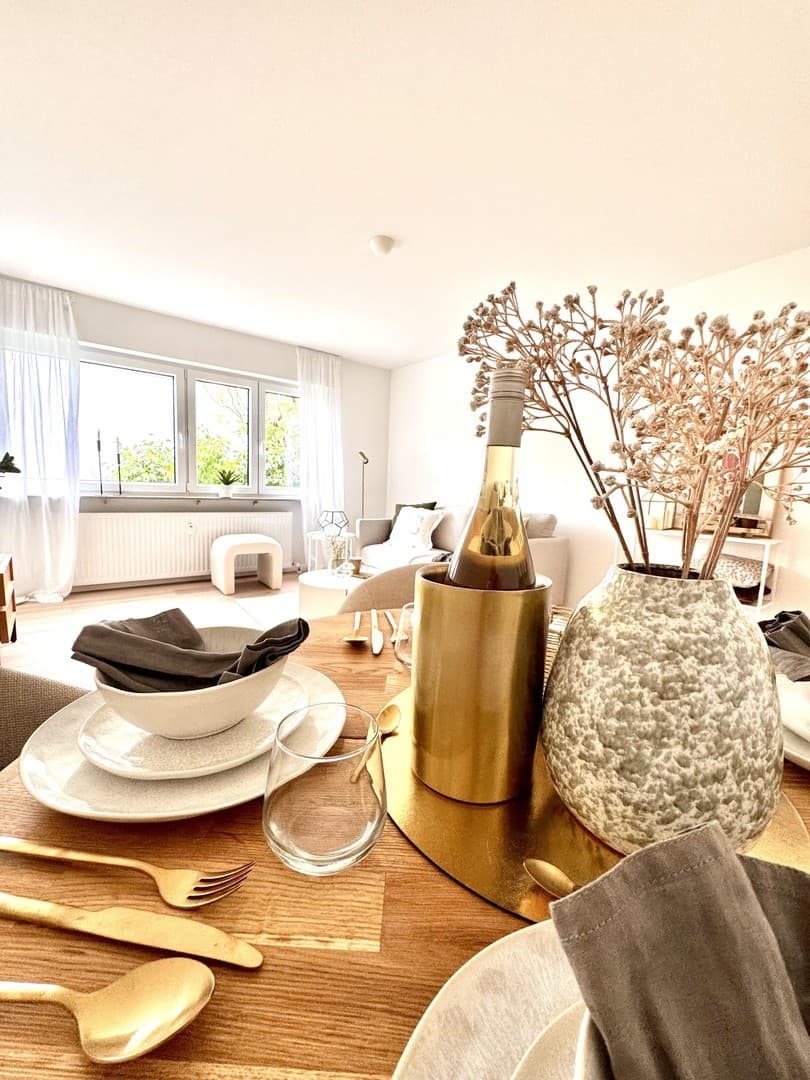 Bezaubernde 3-Zimmer-Wohnung: Erstbezug nach stilvoller Sanierung