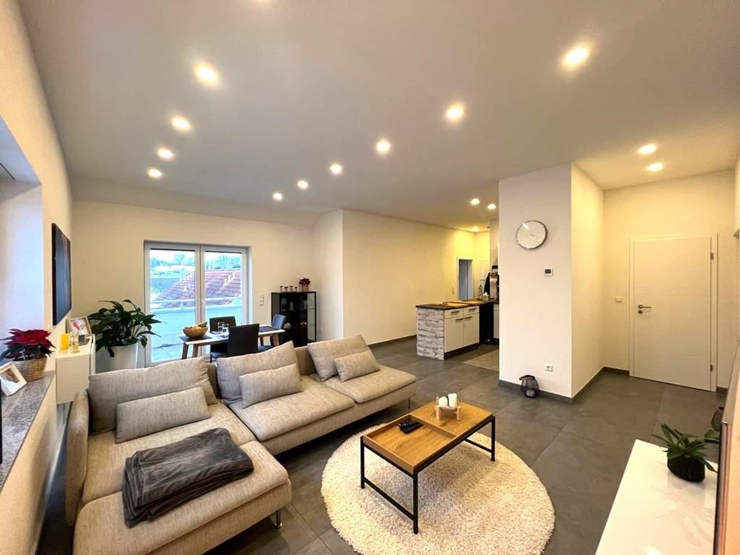 Moderne 3-Zimmer-Wohnung mit Balkon, Einbauküche und Fußbodenheizung