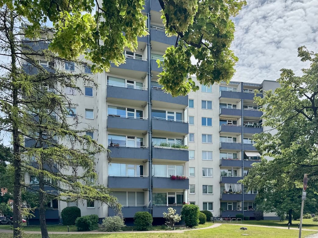 Bezugsfreie 1,5-Zimmer-Eigentumswohnung kaufen in Berlin-Wilmersdorf, ca. 44 m², Balkon und Aufzug