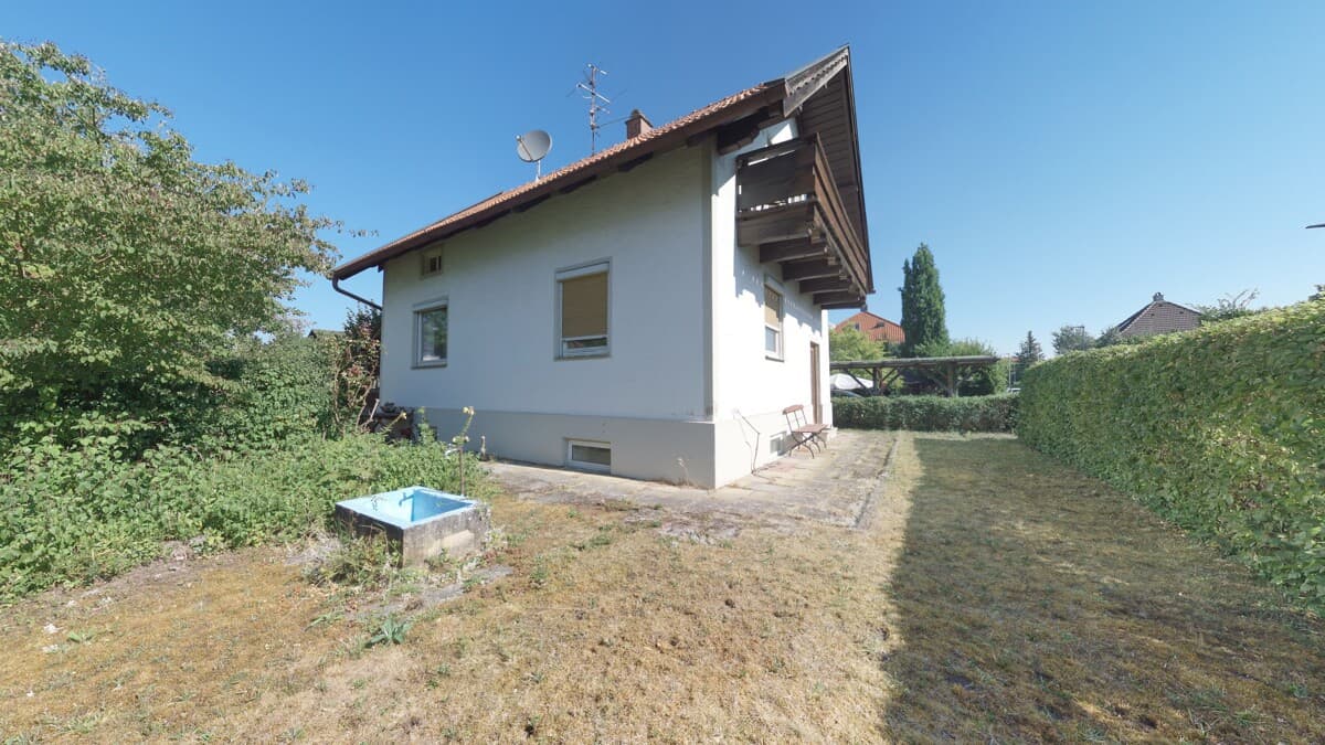 Einfamilienhaus mit Garten und viel Potential in Freilassing - Verkauf erfolgt im Bieterverfahren!