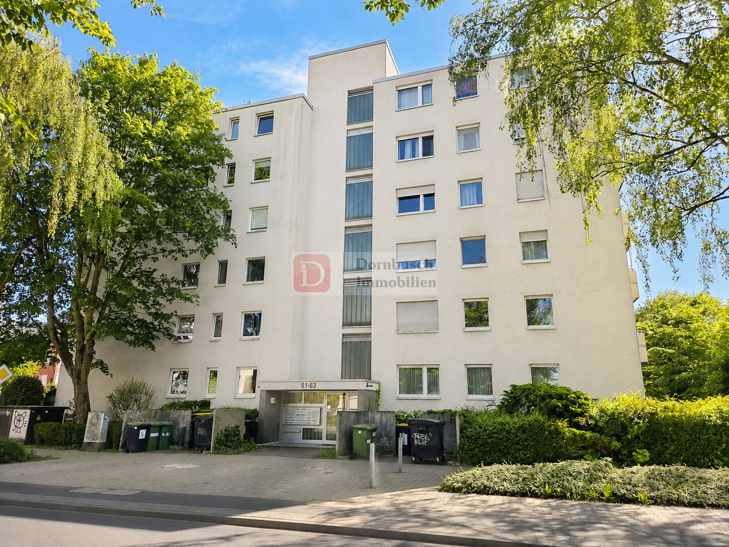 Top!! Gepflegte 2-Zimmer-Wohnung mit Balkon & Einbauküche