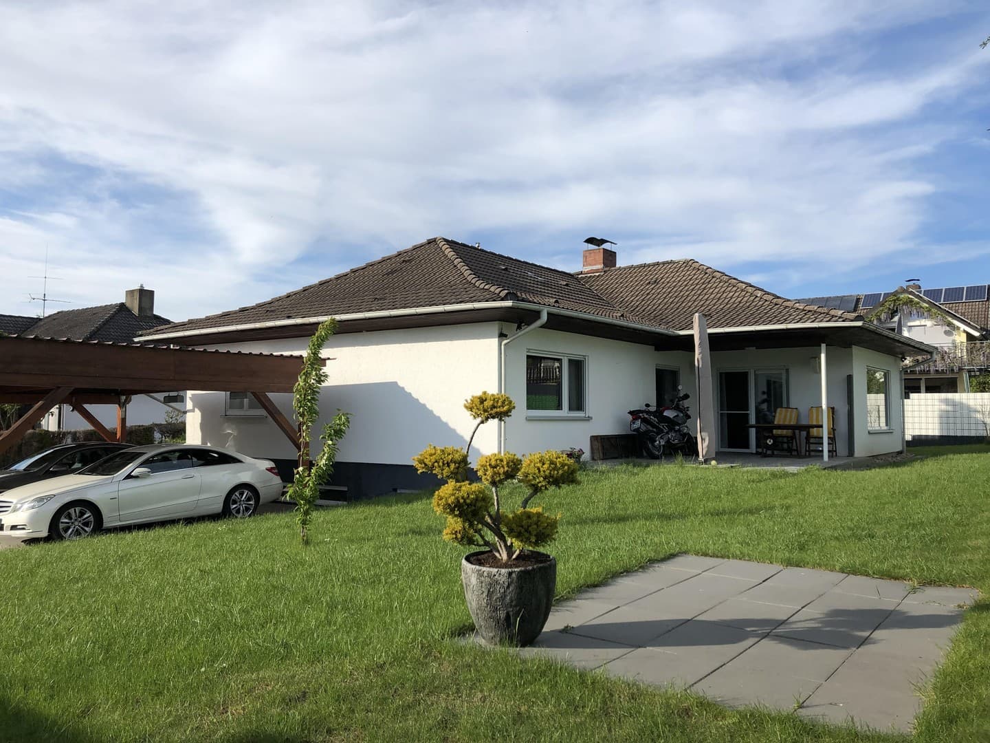 Vollunterkell. Bungalow, nutzb. Speicher u. Carport in Herbolzheim-Broggingen, viele Möglichkeiten