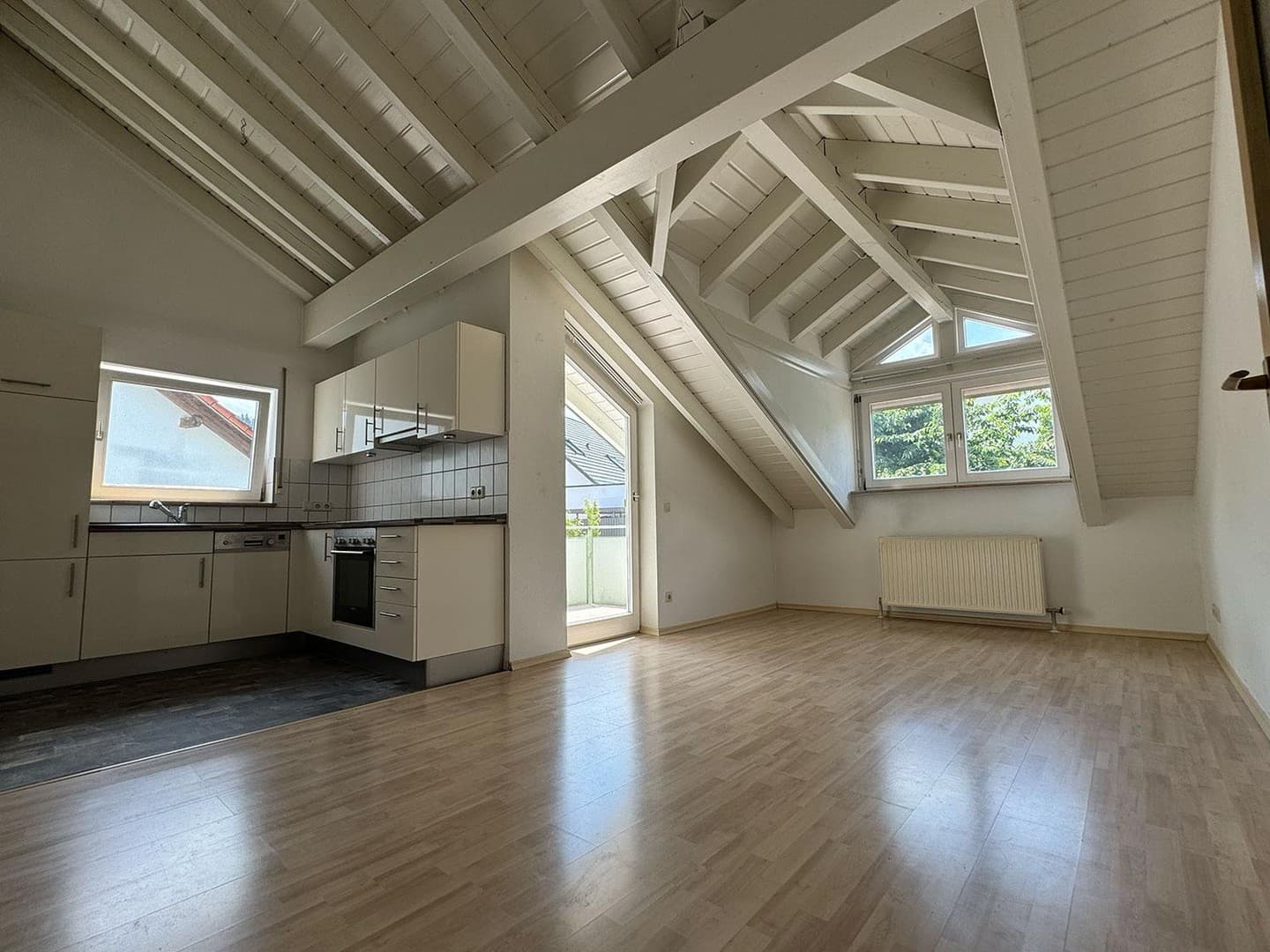 Charmante 3-Zimmer-Wohnung mit Sonnenbalkon in Cleebronn