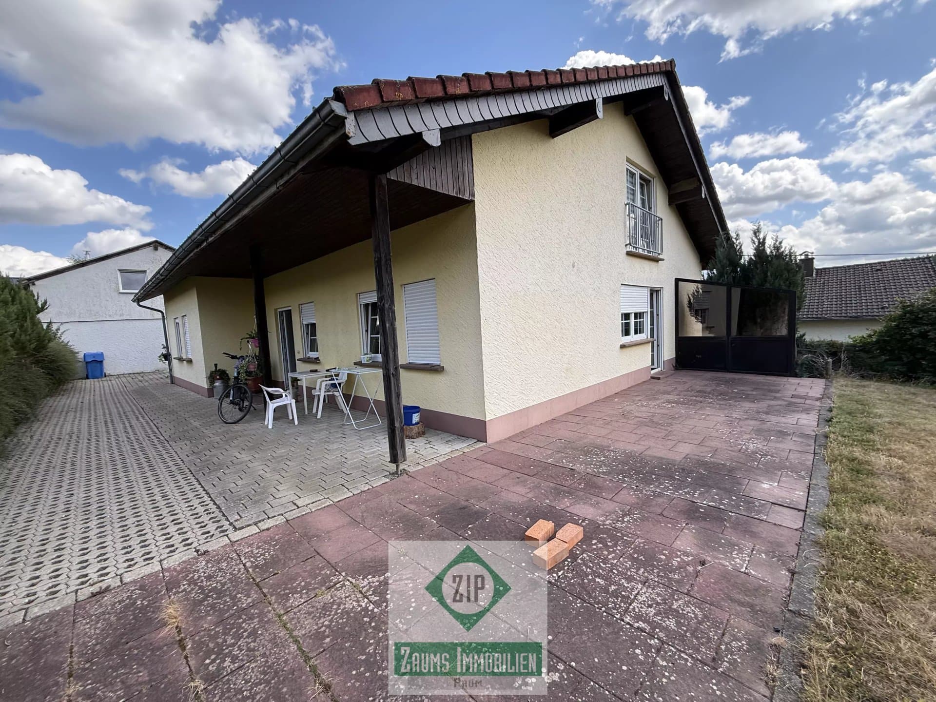 Charmantes Dorfhaus mit Kamin in Wascheid-Gondenbrett