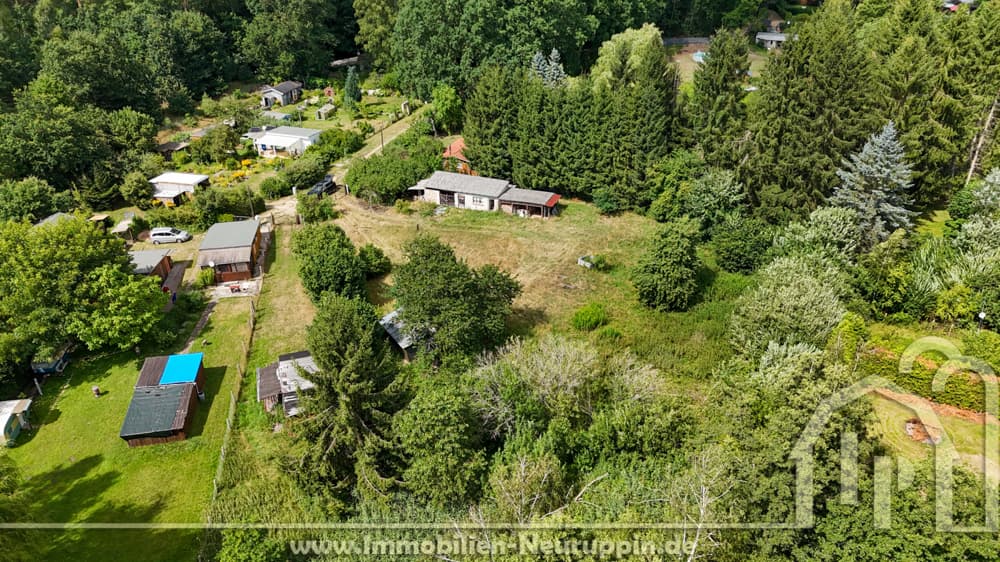 Ferienhausbaugrundstück über 3.000m² mit Bestandsobjekt in idyllischer, ruhiger Lage bei Rheinsberg!