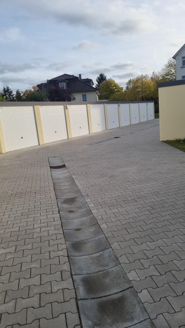 Garage/Lager auf Garagenhof