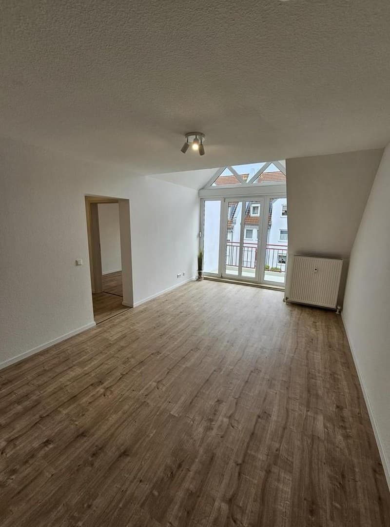 Schöne 2-Zimmer Wohnung in begehrter Lage von Fürth-Burgfarrnbach