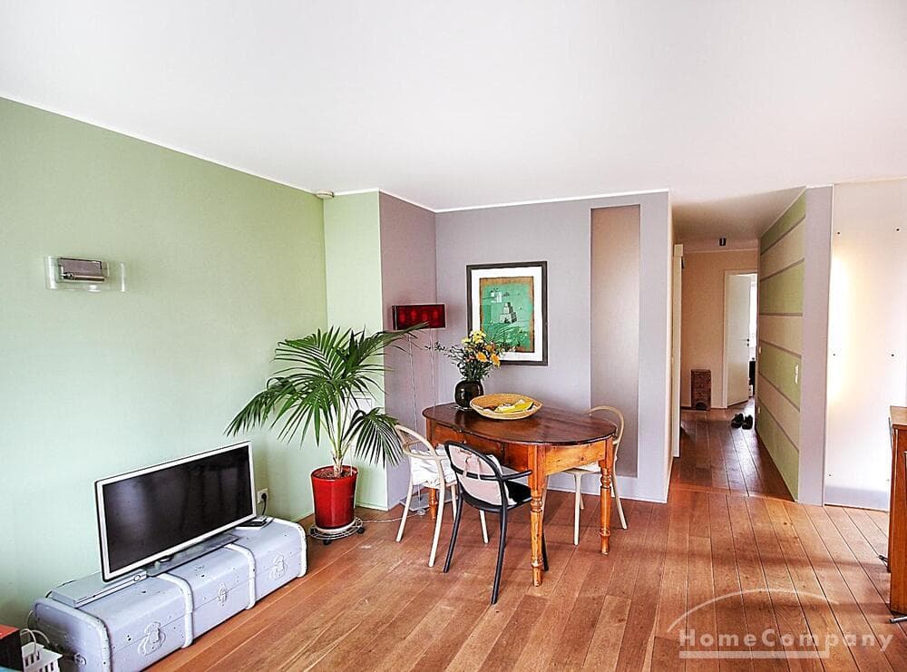 Ostend 8064742 -
Stilvolle Wohnung mit Blick auf den Main