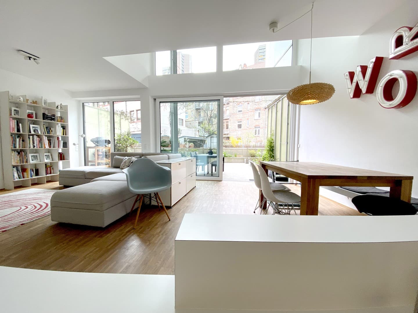 Townhouse-Wohnung Neckarstadt-Ost / Terrasse und Gartennutzung / 2 Balkone / Perfekt für Familien