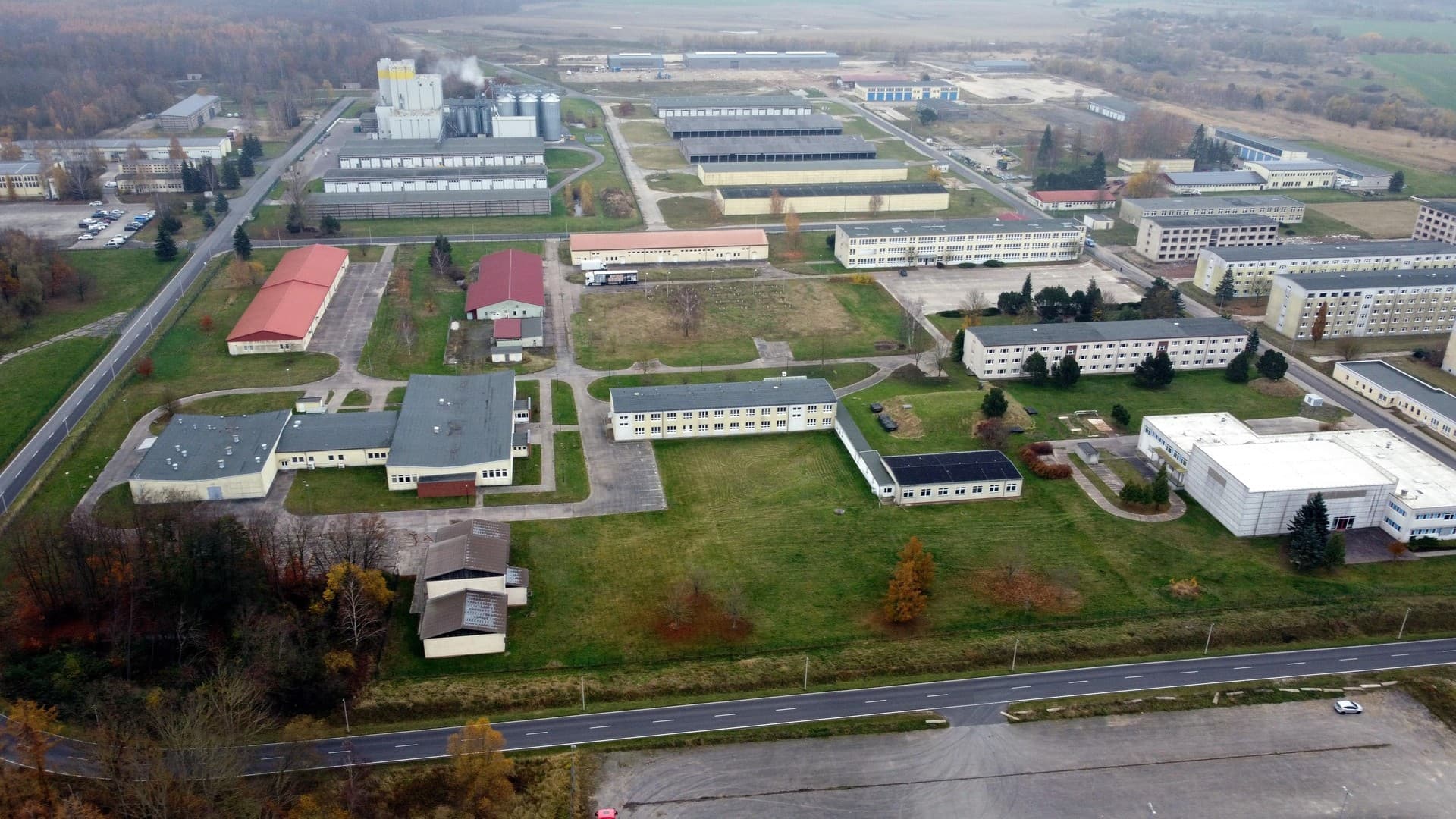 1.9 ha Bauland + Gewerbeobjekte + für Solar , Lager ab 99.000 Euro