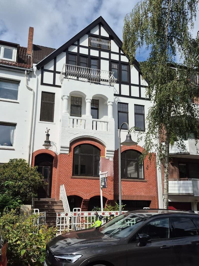 Bremen-Schwachhausen | Exklusive 4-Zimmer-Altbauwohnung, 105 m², 2 Balkone, provisionsfrei