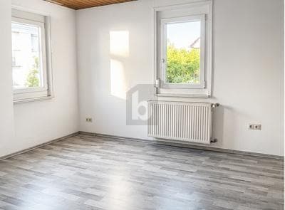 FAMILIENIDYLL MIT AUSBAUPOTENZIAL