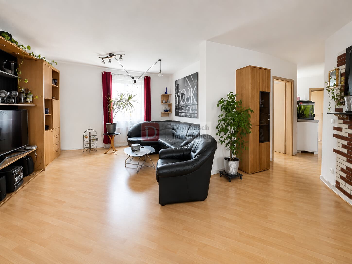 Top!! Lichtdurchflutete 4-Zimmer-Wohnung mit Loggia und Fernblick