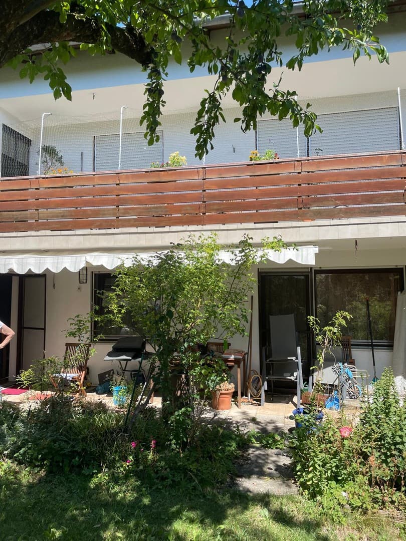 Ruhige Wohnung mit großem Garten