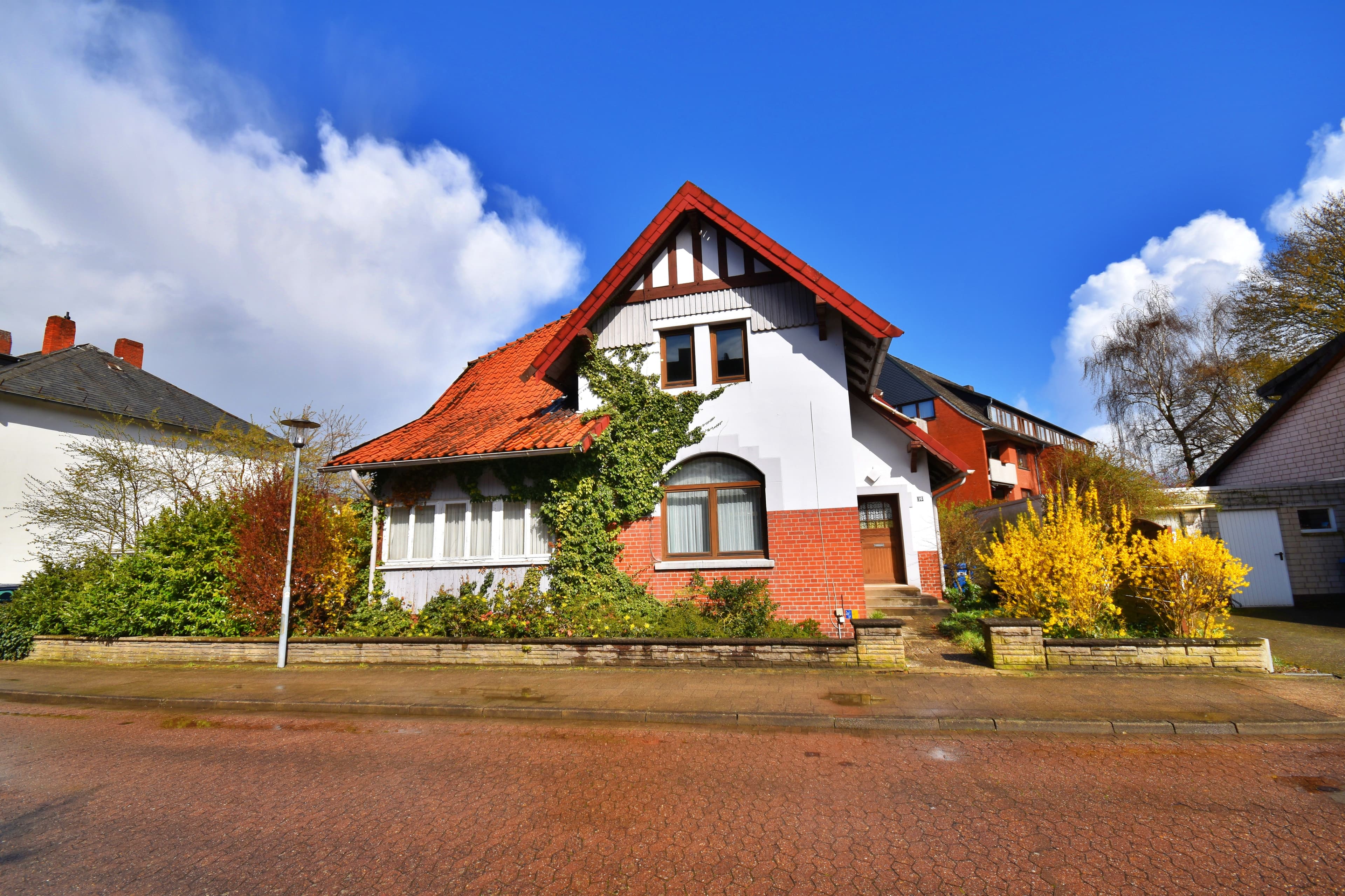 NEUER PREIS - Verden | Charaktervolles Wohnhaus Anno 1906 mit Potenzial in zentraler Lage
