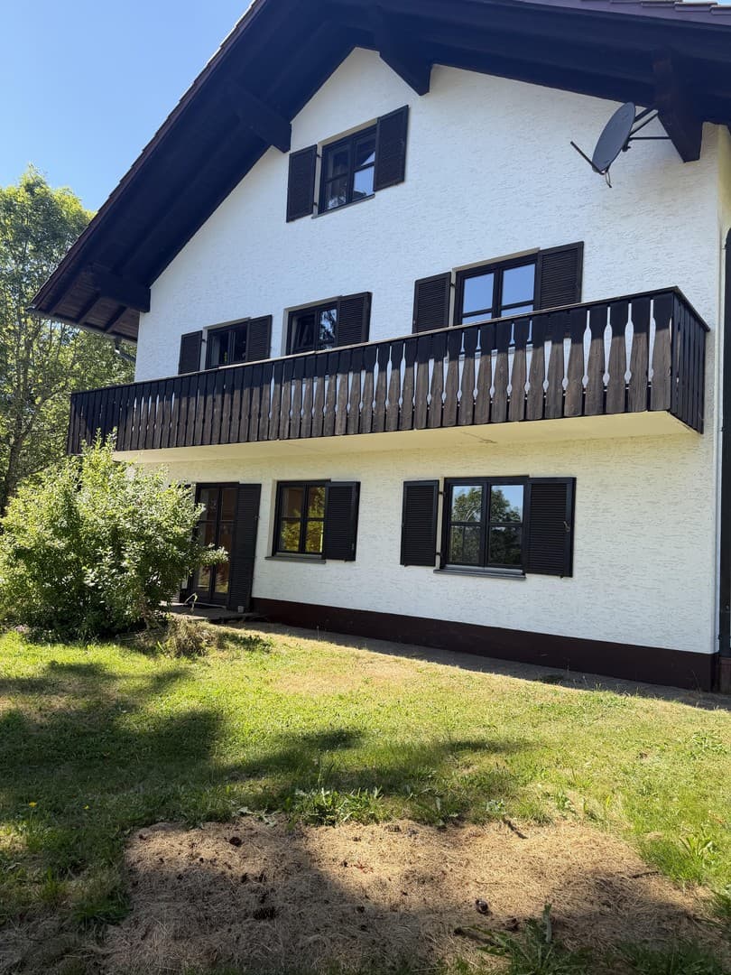 Großzügiges Einfamilienhaus mit Einliegerwohnung und traumhaftem Weitblick
