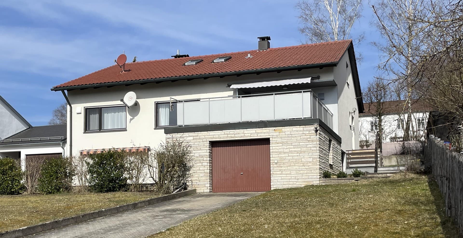 Mehrfamilienhaus mit 3 Wohneinheiten in Eichstätt OT Landershofen