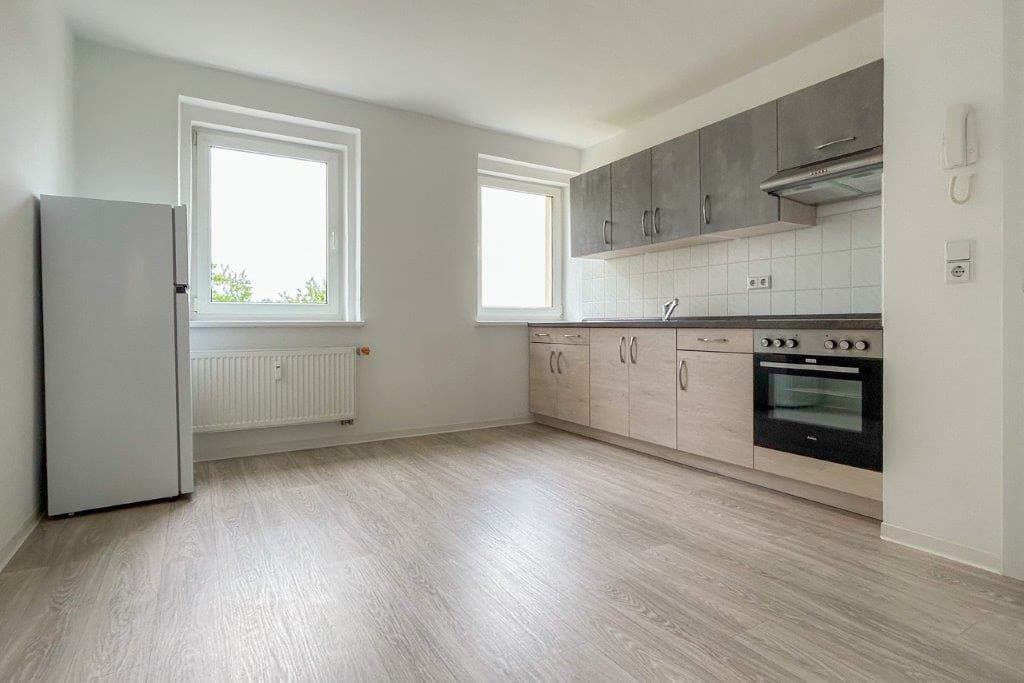 Kompakt, cool, dein – kleines Zuhause mit Einbauküche!