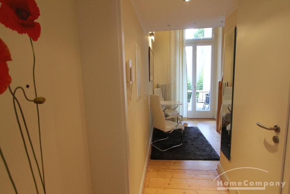 Möblierte 2-Zimmer-Wohnung mit Terrasse in Bonn-Südstadt!!