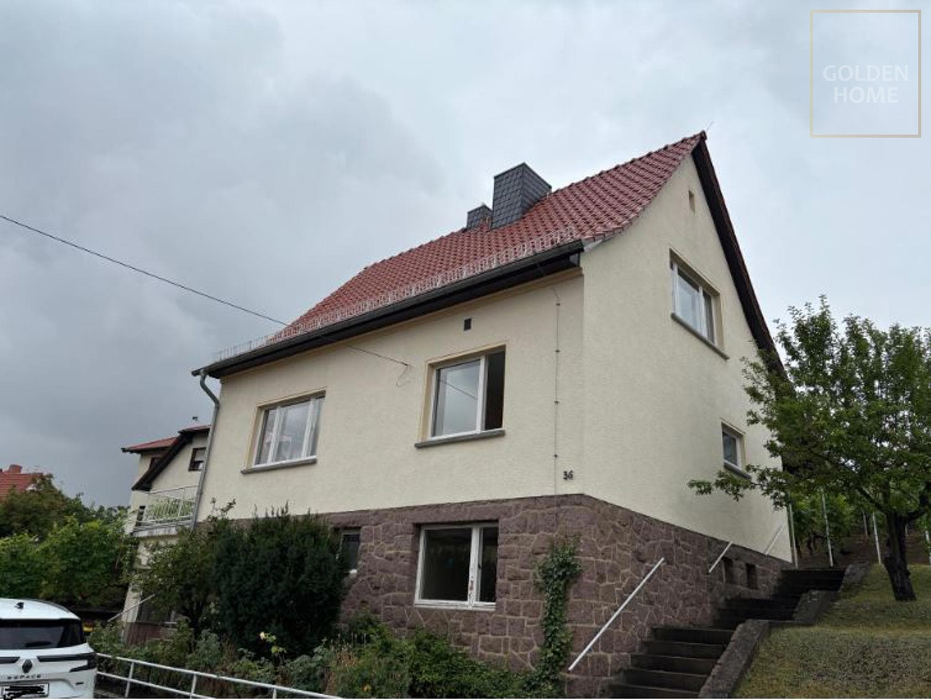 Einfamilienhaus in begehrter Wohnlage mit Weitblick ins Elbtal !!