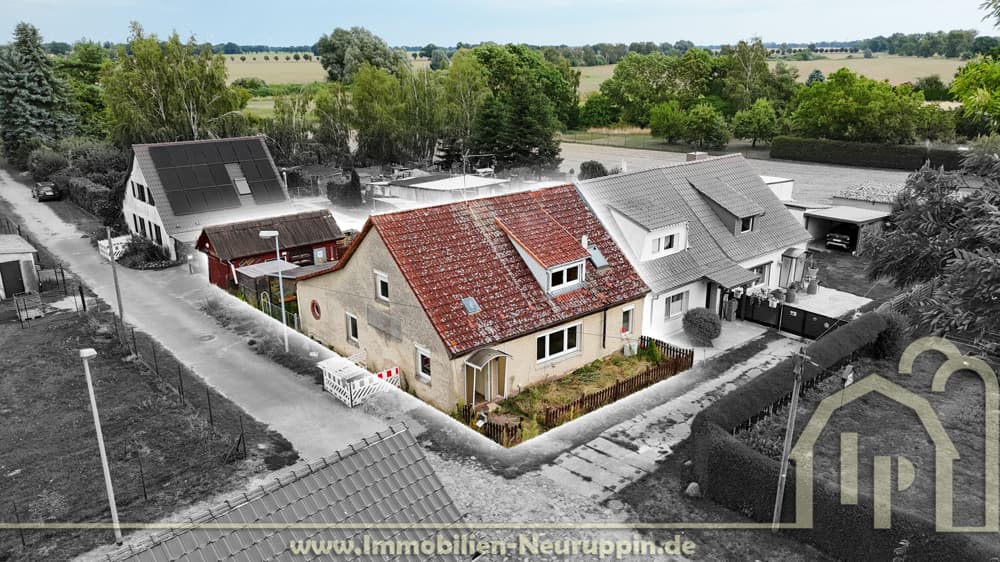 Doppelhaushälfte mit Terrasse und Garage in ländlicher Lage von Küdow, sanierungsbedürftig