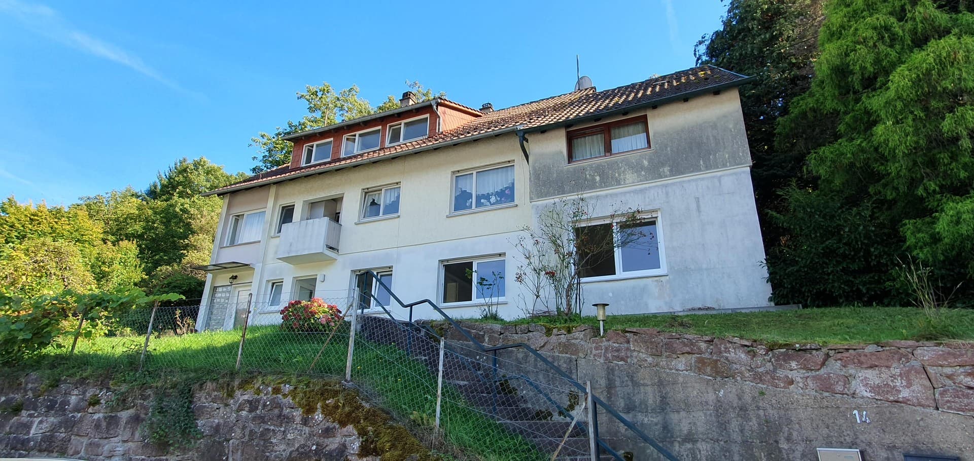 Provisionsfreies 3-Fam-Haus an privat oder auch Bauinvestoren in Neuenbürg