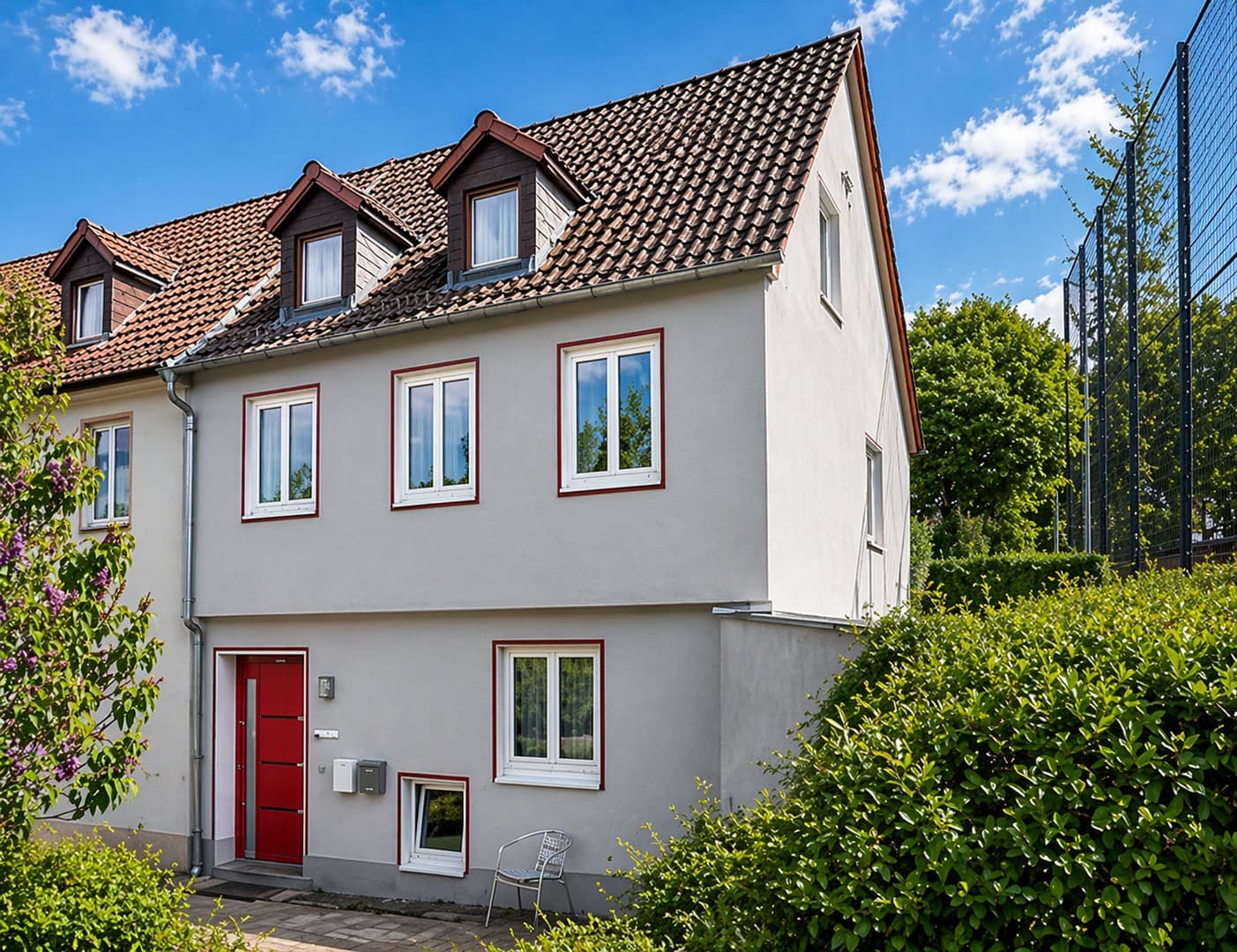 Renditeobjekt 13%, vermietetes Haus in Kitzingen, 2 Bäder, 2 Küchen - Provisionsfrei