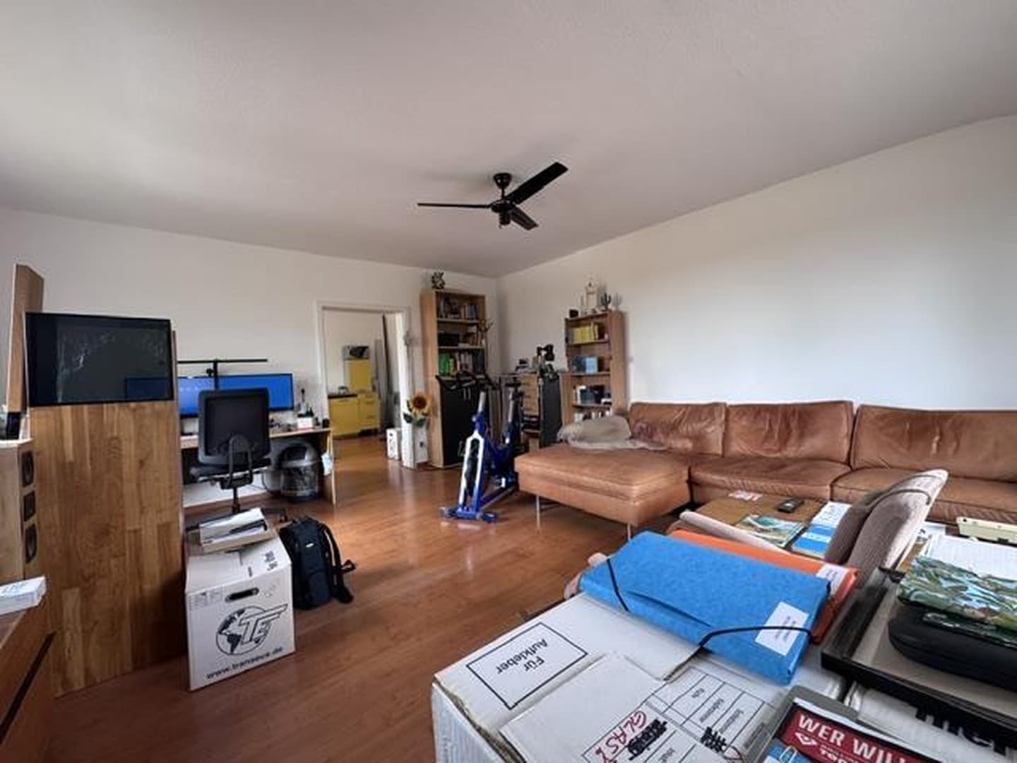 Schöne 2 Zimmer Wohnung mit Garage