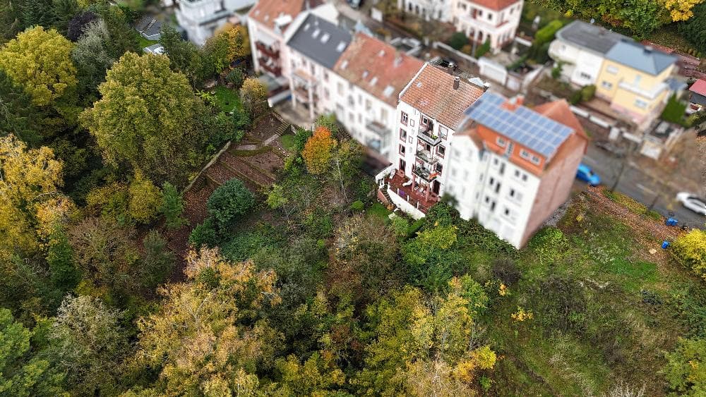 +++Im Stadtzentrum: Gepflegtes 3-Familienhaus mit Südbalkonen und Garten+++
