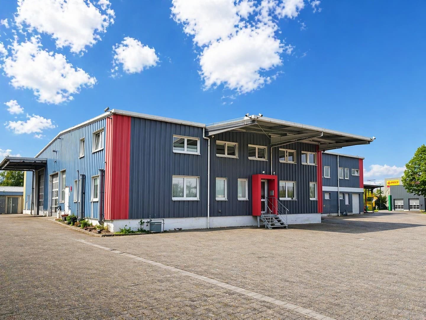 Flexible Büroflächen mit Lagerhalle & Sozialbereichen in Gelsenkirchen-Erle