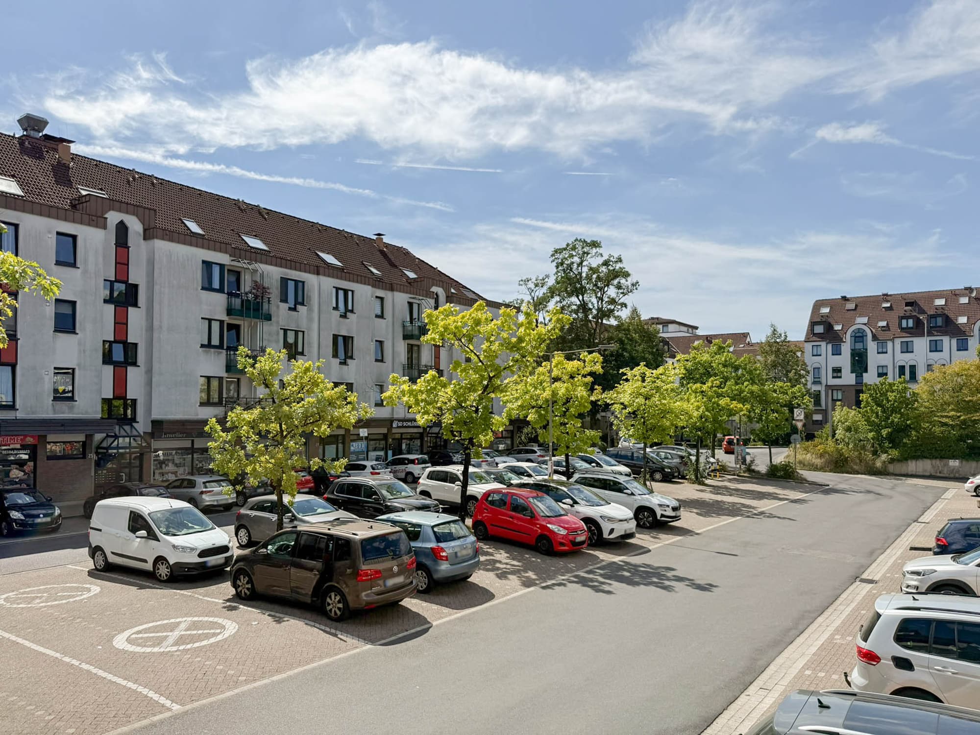 Zentral - zwei Balkone - Aufzug