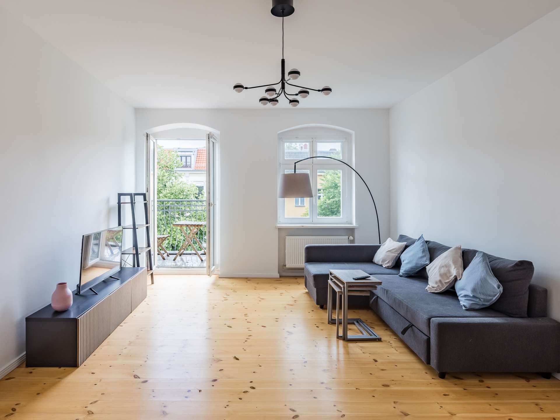 Charmante 2-Zimmer-Altbauwohnung mit Westbalkon nahe Volkspark Hasenheide