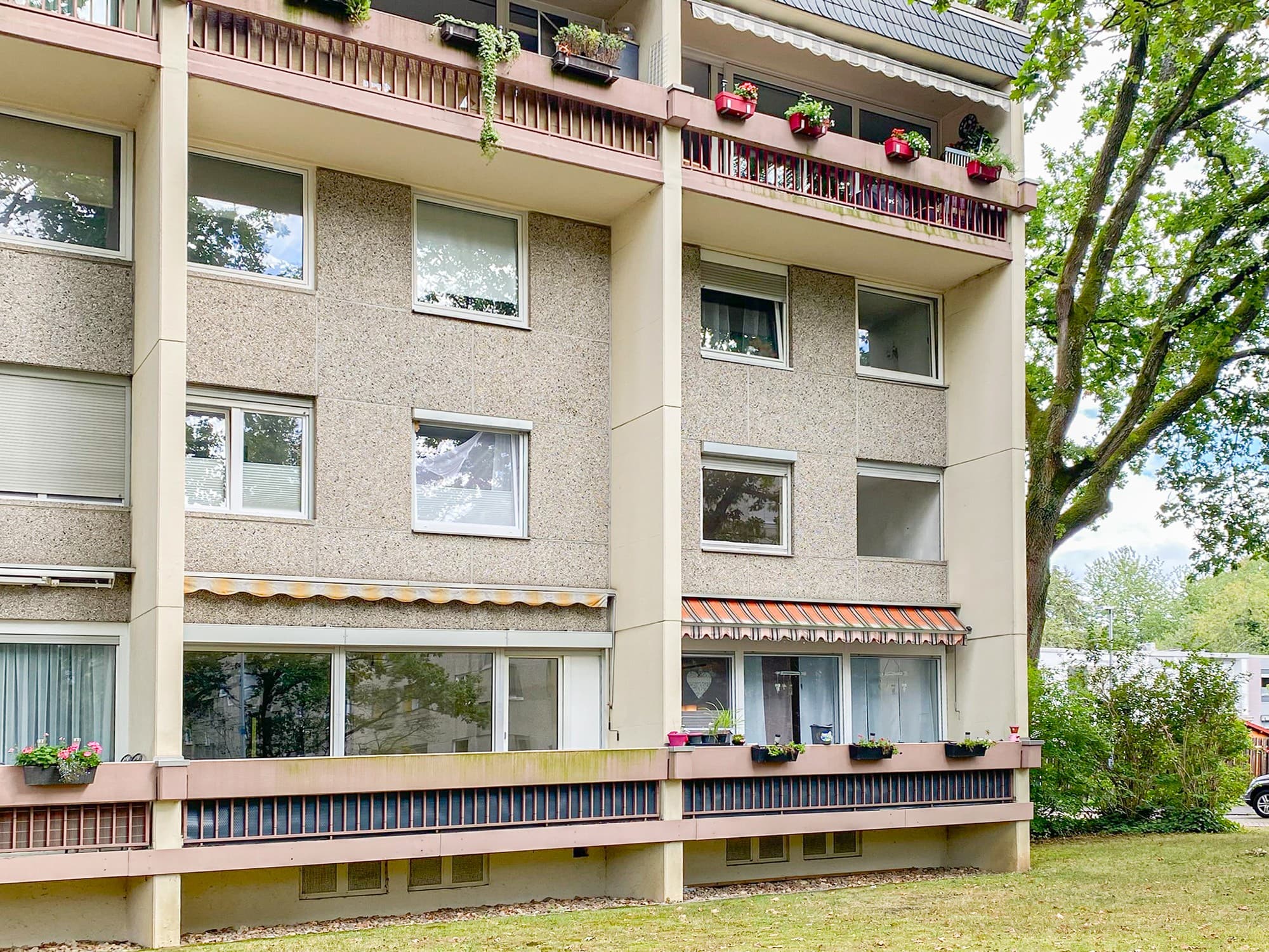 Vier-Zimmer-Maisonette