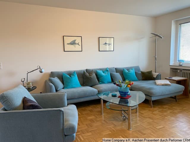 Aachen-Burtscheid: Hochwertig möbl. 3,5 Zi-Whng. mit Balkon u. PKW-Stellplatz, All inclusiv