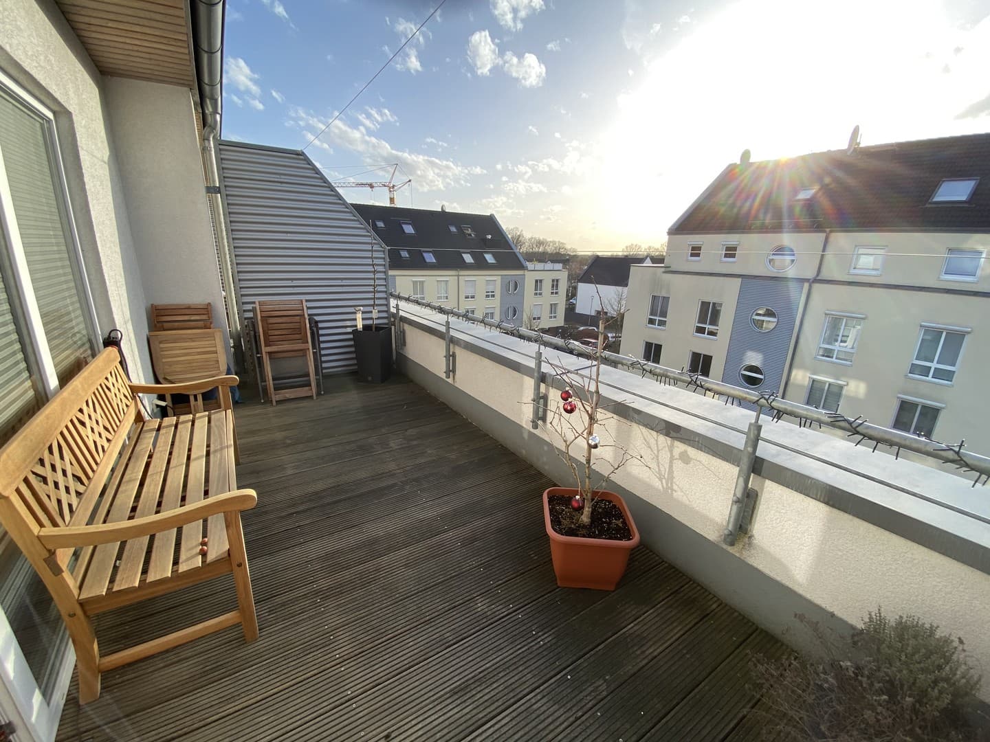 Maisonette Wohnung mit 4-Zimmer, Balkon, Bad mit Fenster und Badewanne