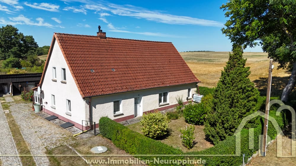 Freistehendes Einfamilienhaus in Krangen: Großes Grundstück mit Weitblick & viel Ausbaupotenzial